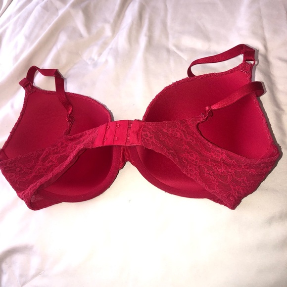 Red Lace VS Bra - Picture 4 of 6